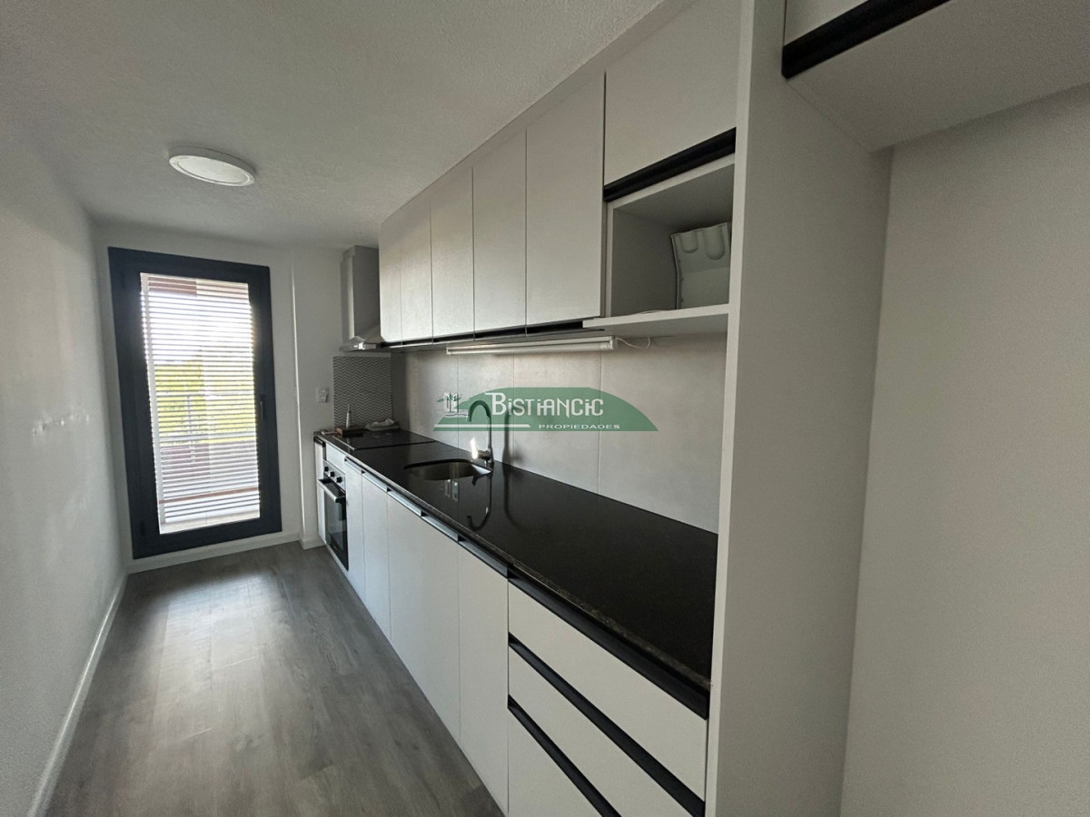Apartamento ID.3028 - Apartamento en alquiler anual con terrazas y excelente vista al Campus