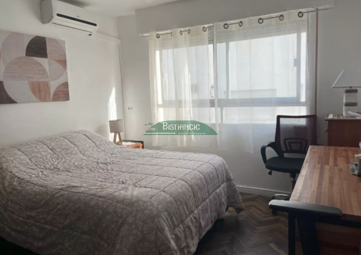 Apartamento ID.2930 - Venta apartamento frente a plaza de artesanos , Punta del este. 2 Dorm, 2 baños, con garage. A pasos de gorlero. 