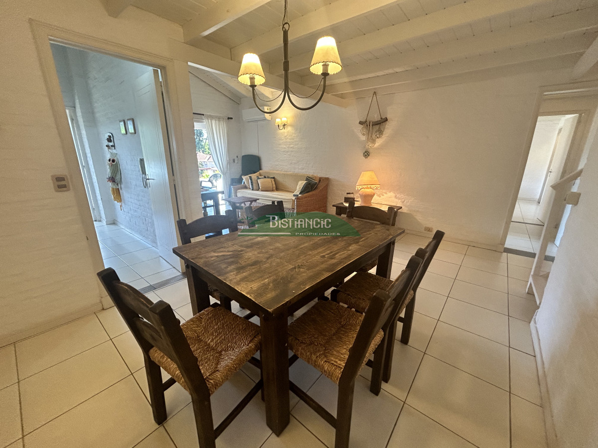 Apartamento ID.1614 - ALQUILER DE TEMPORADA Apartamento cómodo en barrio Country, 3 dormitorios, 2 baños, terraza con parrillero y cochera