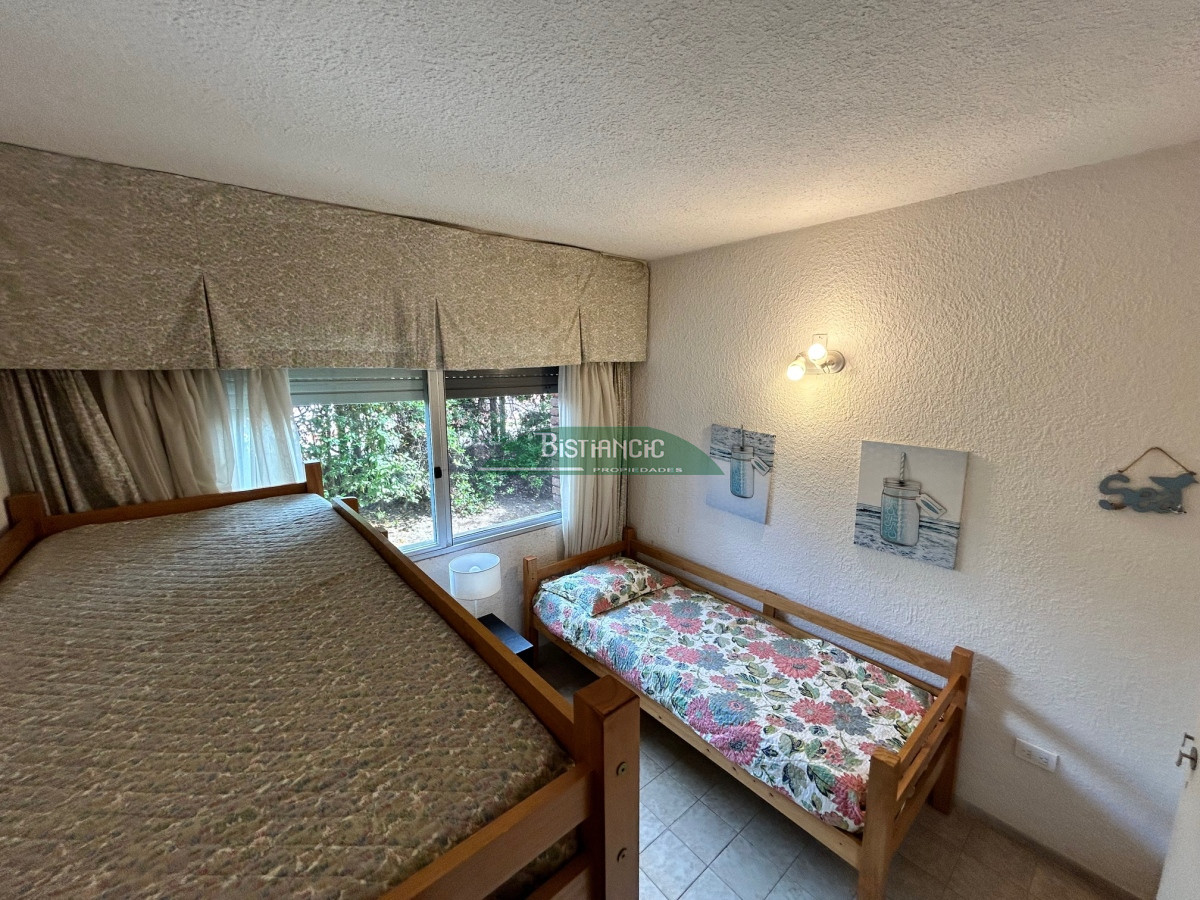 Apartamento ID.1505 - Arcobaleno, apto Mansa 2 dorm 2 baños garaje, balcón, equipado, piscina, canchas. Venta US$ 135.000