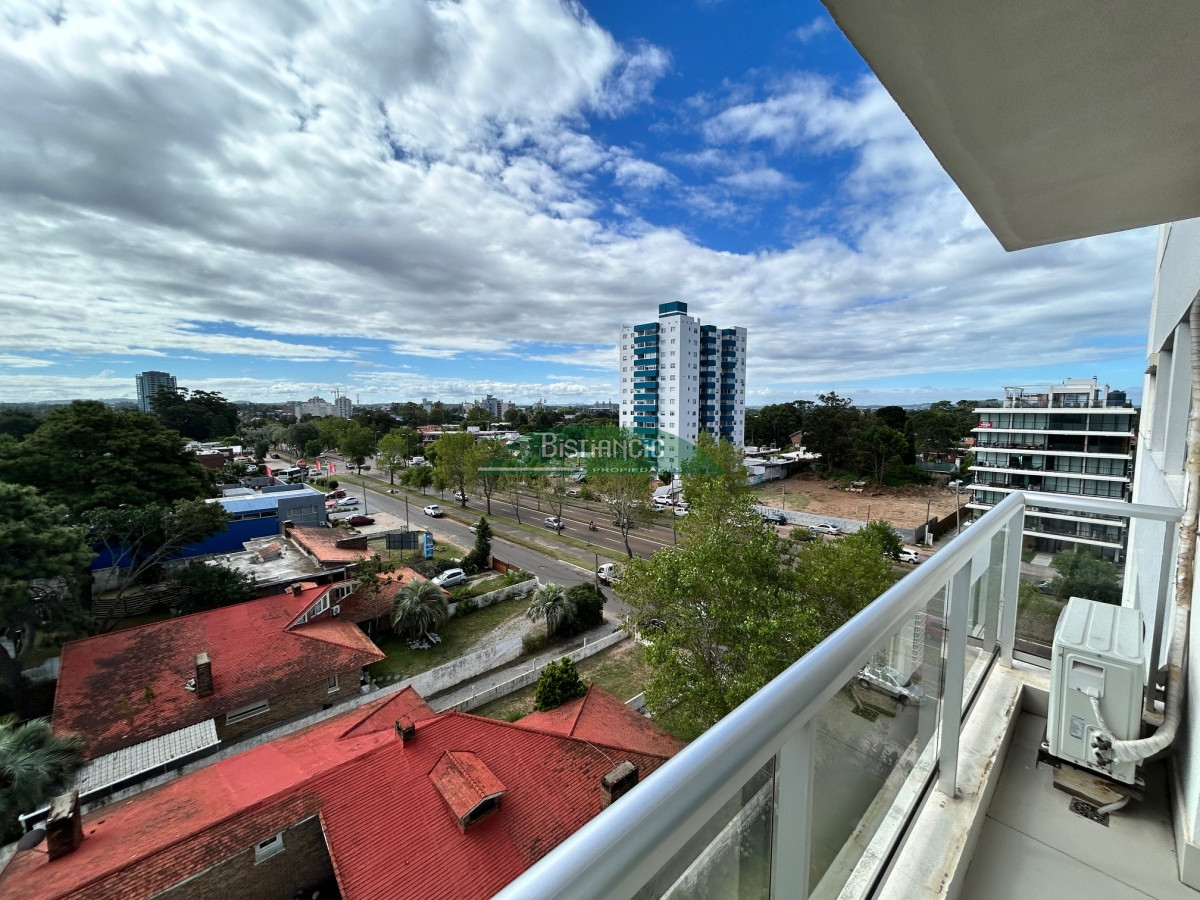 Apartamento ID.2887 - VENTA Apto 2 dorm 2 baños vista, calefacción, piscina, parrilleros, jacuzzi, garaje, y otros.