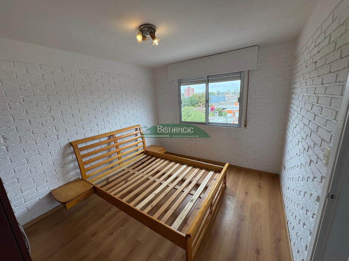 Apartamento ID.1376 - Apartamento en venta, ubicado en Centro Maldonado. 1 dorm, living comedor, cocina y baño. 