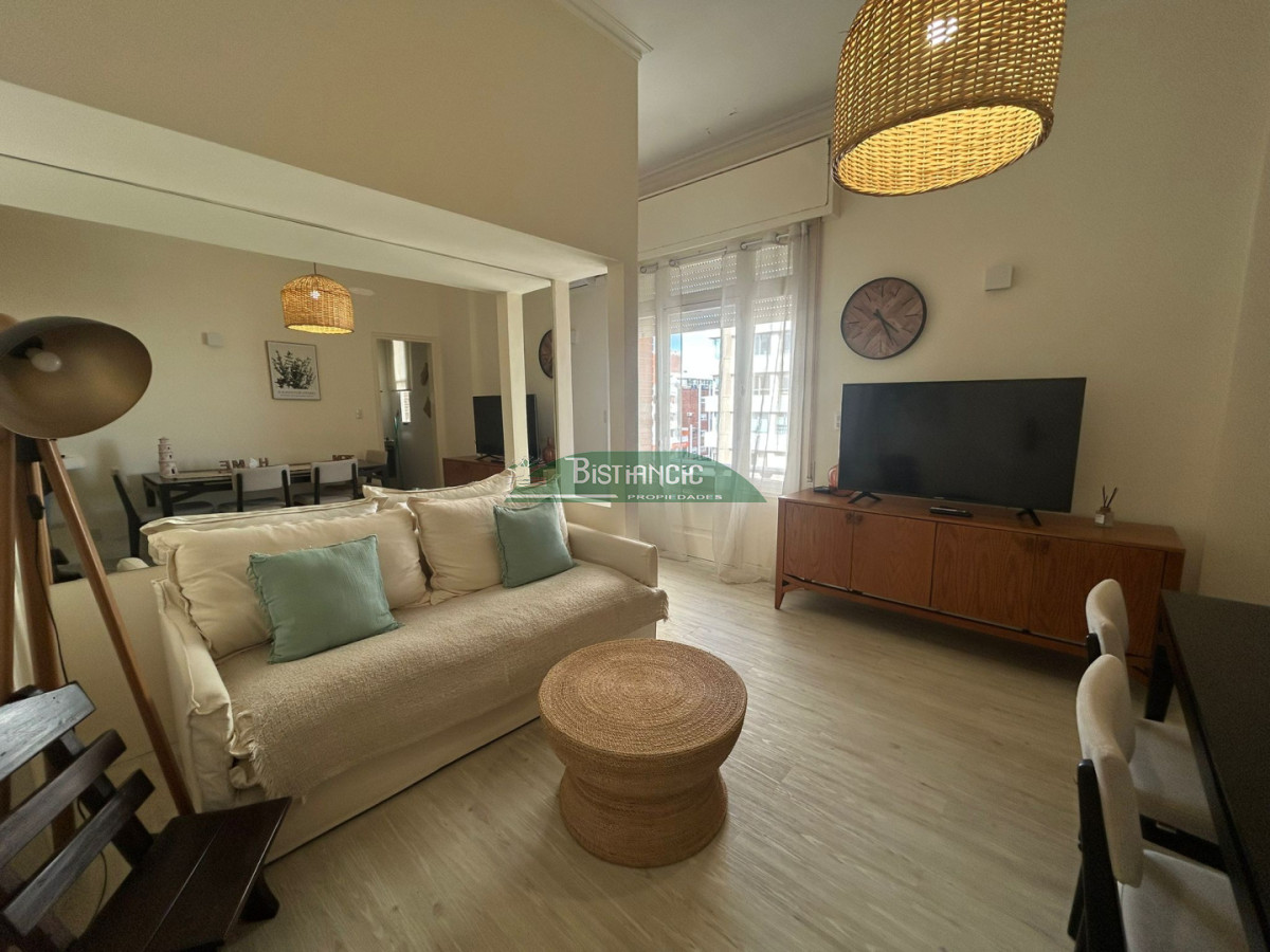Apartamento ID.3057 - Alquiler invernal en Peninsula, Punta del este. 2 dorm,2 baños, con cochera, wifi y servicio de mucama. 