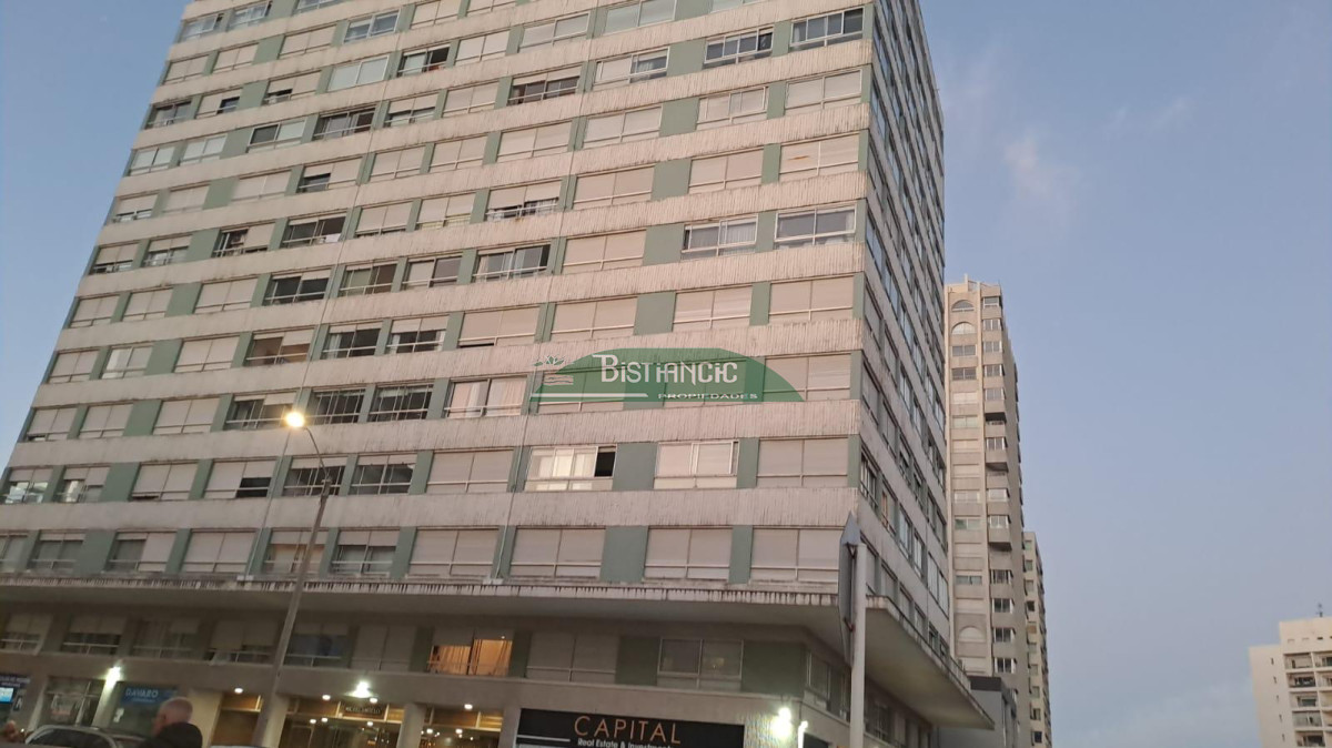 Apartamento ID.2934 - Península, depto amplio piso alto de 2 dorm 2 baños, garaje, mucamas, piscina, gym, etc 