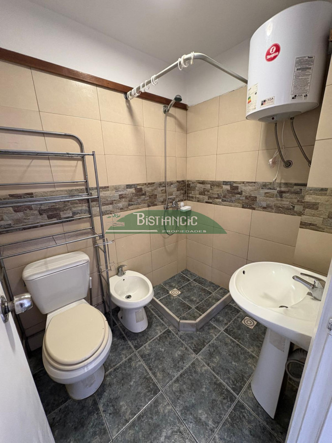 Apartamento ID.1376 - Apartamento en venta, ubicado en Centro Maldonado. 1 dorm, living comedor, cocina y baño. 