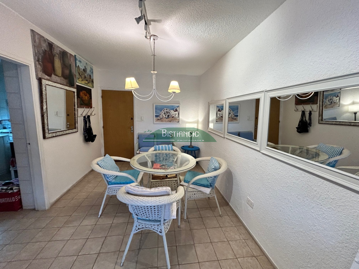 Apartamento ID.1505 - Arcobaleno, apto Mansa 2 dorm 2 baños garaje, balcón, equipado, piscina, canchas. Venta US$ 135.000