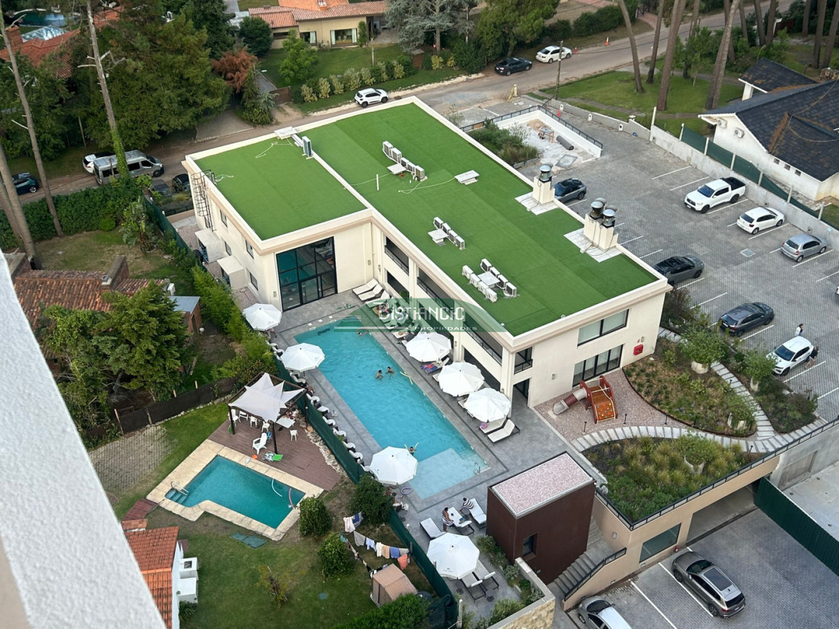 Apartamento ID.3034 - Departamento un ambiente en torre a estrenar, piso alto, piscina climatizada, otra abierta,gym , parrilleros, etc. Venta US$ 105.000.. 