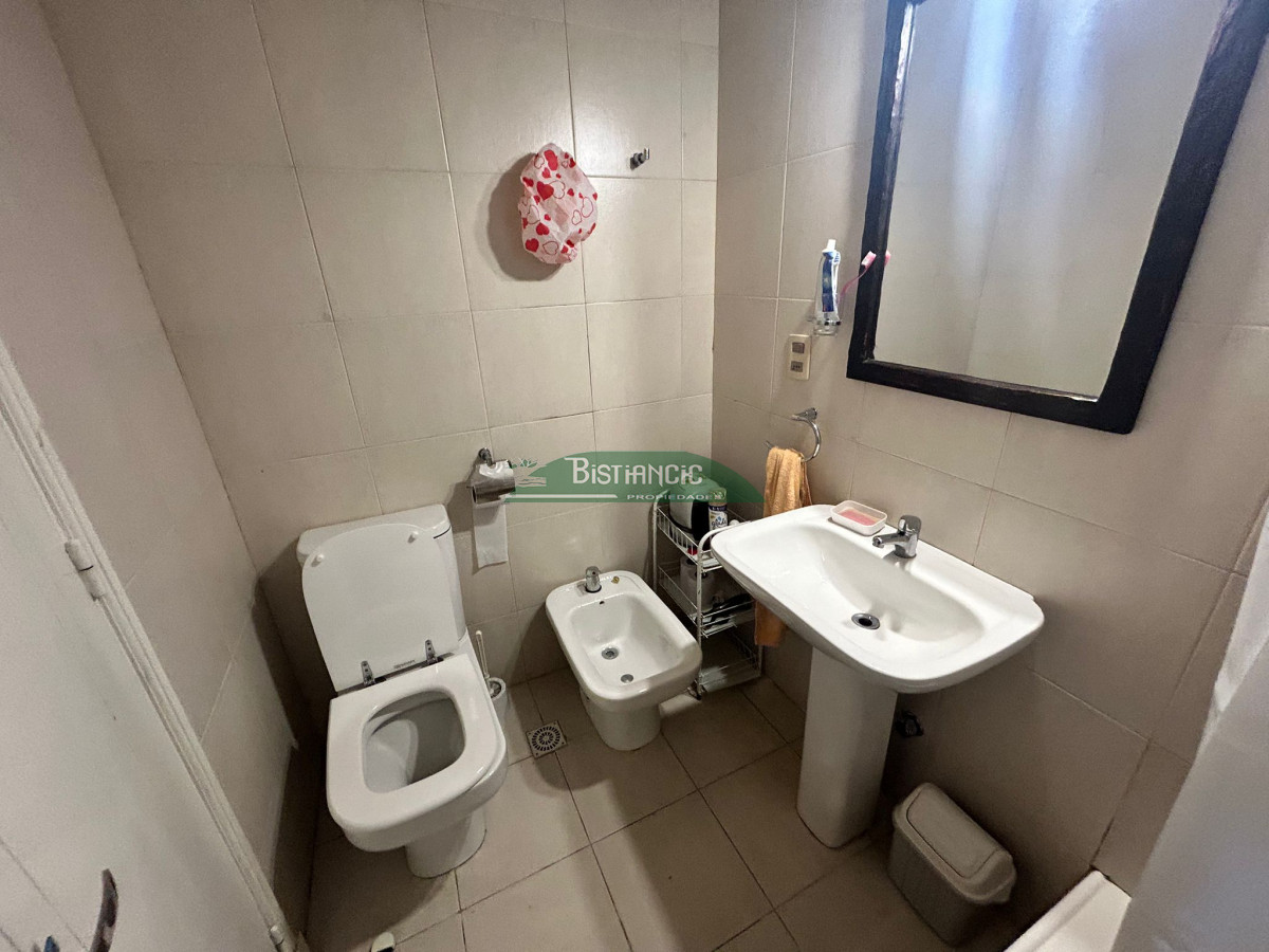 Apartamento ID.1614 - ALQUILER DE TEMPORADA Apartamento cómodo en barrio Country, 3 dormitorios, 2 baños, terraza con parrillero y cochera