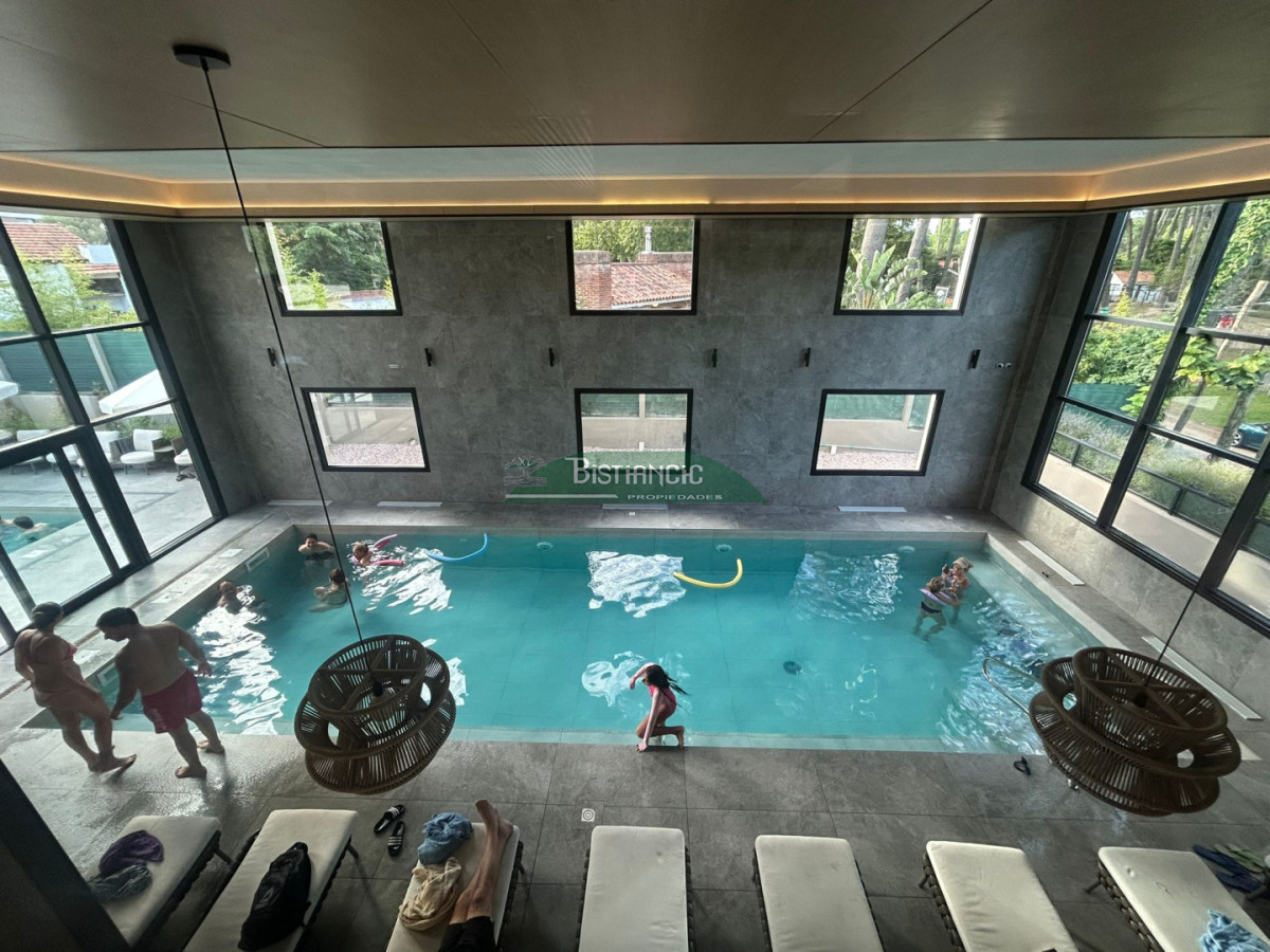 Apartamento ID.3034 - Departamento un ambiente en torre a estrenar, piso alto, piscina climatizada, otra abierta,gym , parrilleros, etc. Venta US$ 105.000.. 