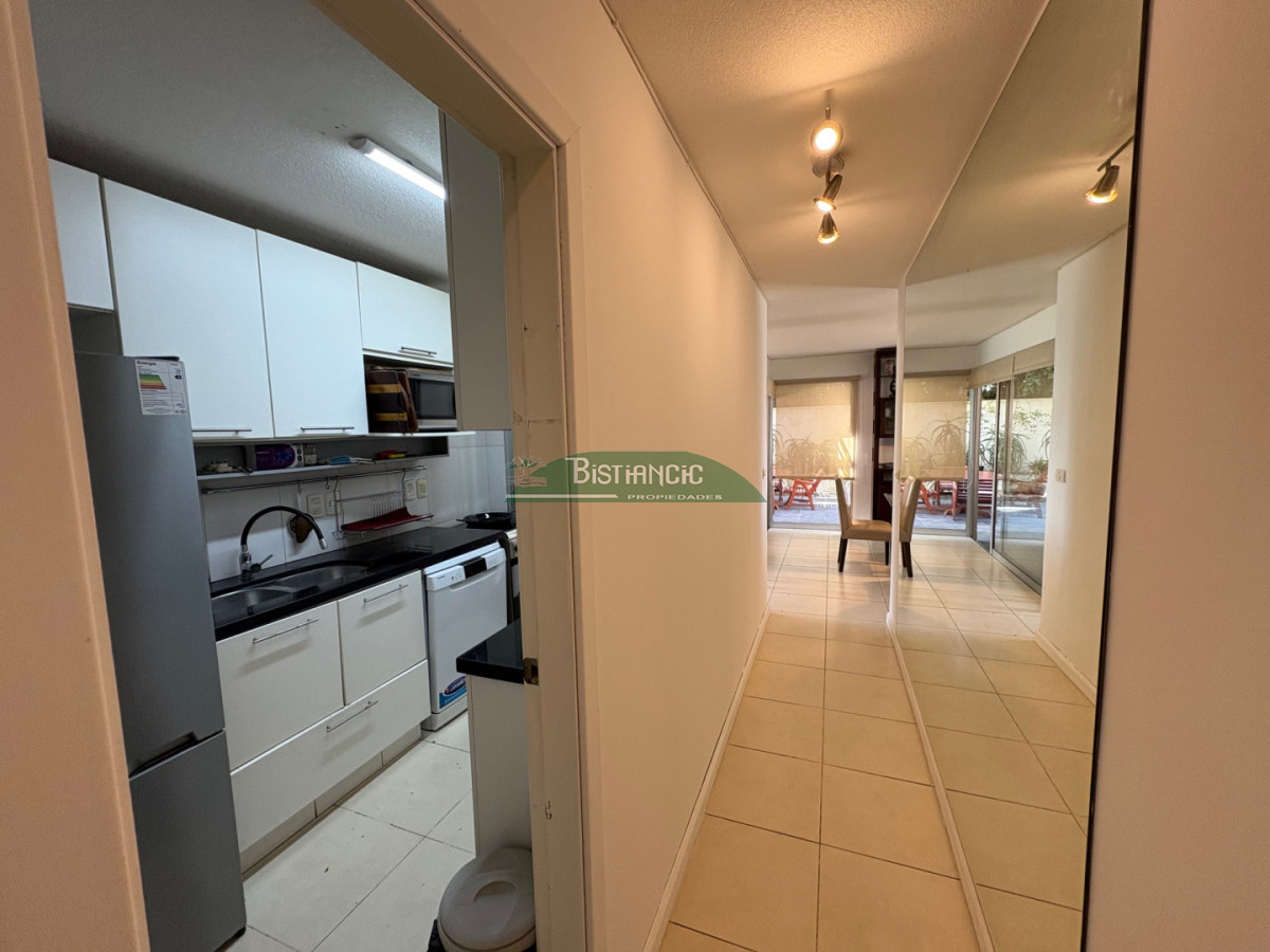 Apartamento ID.3005 - Apartamento de 3 dorm 3 baños con gran jardín, calefacción, garaje, servicio, realmente único!