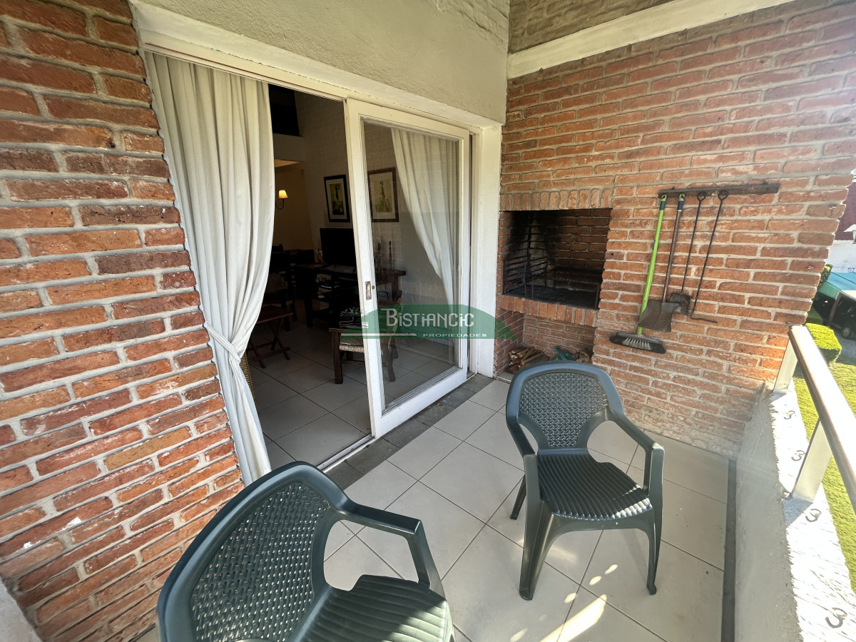 Apartamento ID.1614 - ALQUILER DE TEMPORADA Apartamento cómodo en barrio Country, 3 dormitorios, 2 baños, terraza con parrillero y cochera