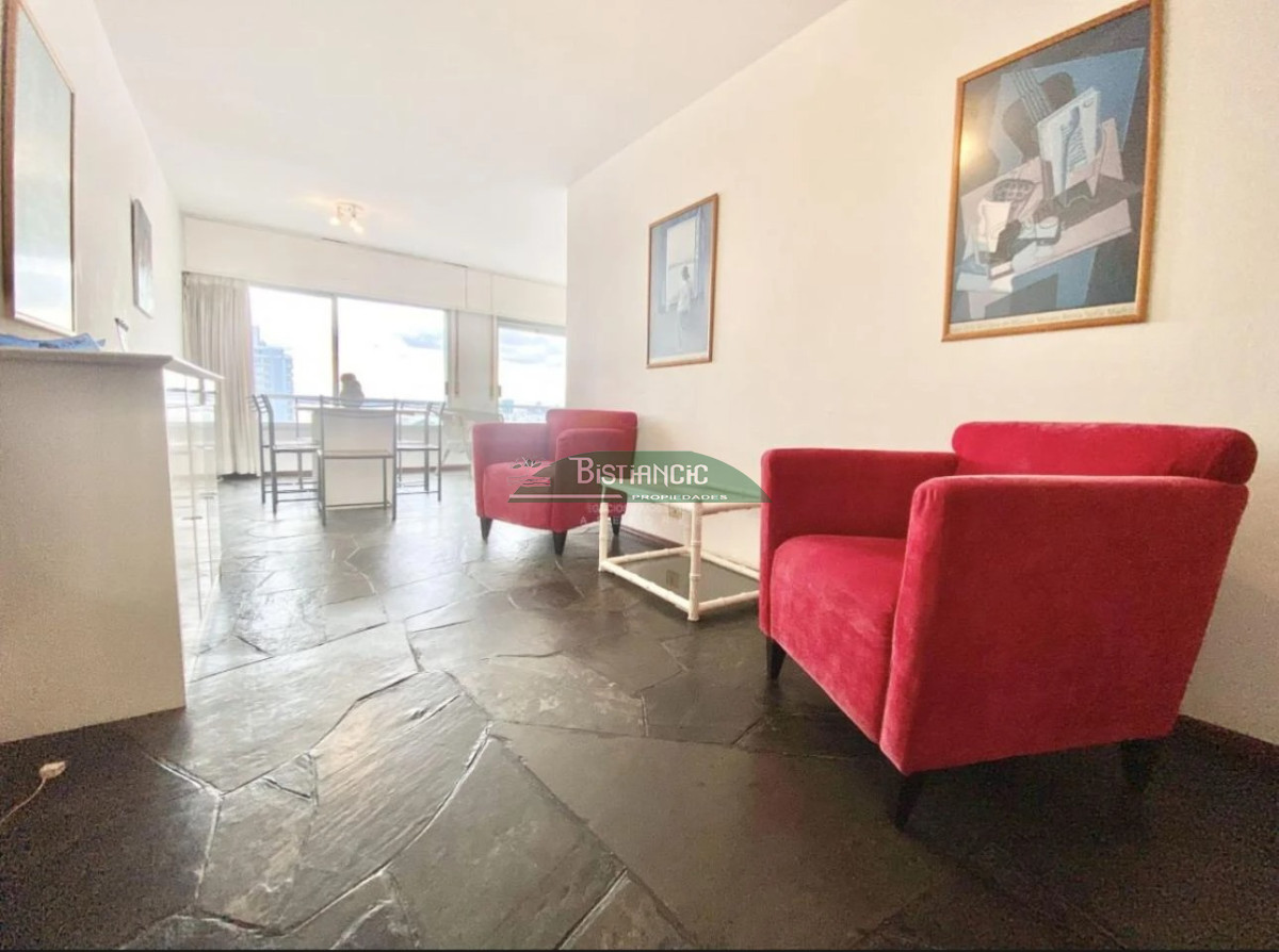 Apartamento ID.2934 - Península, depto amplio piso alto de 2 dorm 2 baños, garaje, mucamas, piscina, gym, etc 
