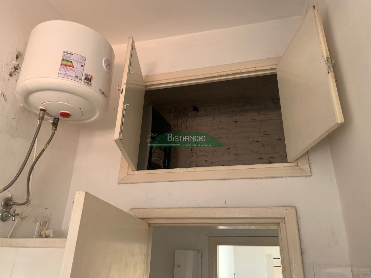 Apartamento ID.2788 - Casita en alquiler anual 1 dorm, frente a plaza del vigia. 