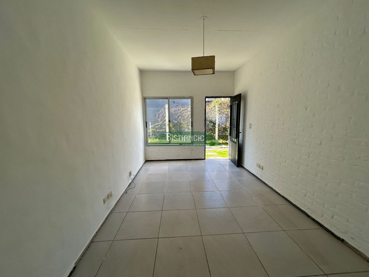 Alquiler anual   depto planta baja 2 dorm, con cochera y patio con parrillero . - GoPunta - Portal Inmobiliario de Punta del Este - Maldonado