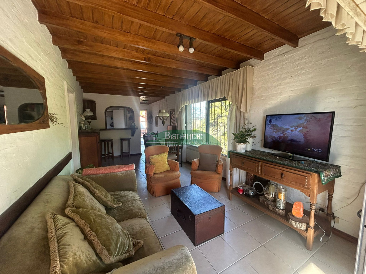 Apartamento ID.1764 - Apartamento en alquiler anual, en cantegril. A pasos de colegios. 2 dorm con balcón y parrillero