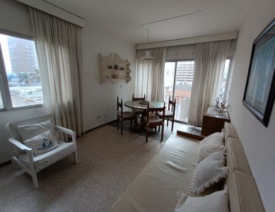 PenÃ­nsula, apto de 1 dormitorio, baÃ±o, cocina, living comedor, ascensor. Precio de Venta US$ 115.000.