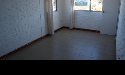 Apto Centro Maldonado 1 dorm alquilado US$ 90.000.