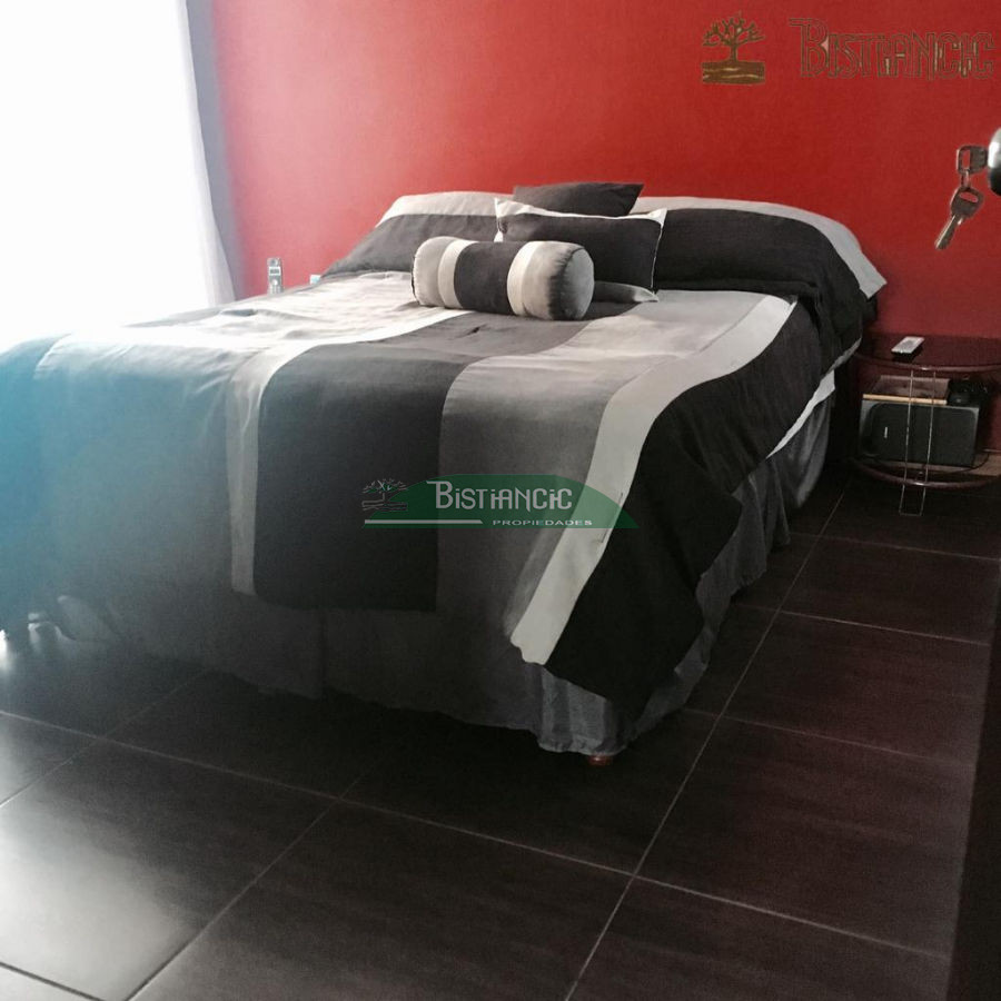 Casa ID.2484 - Casa en Pinares 4 dormitorios con Piscina 