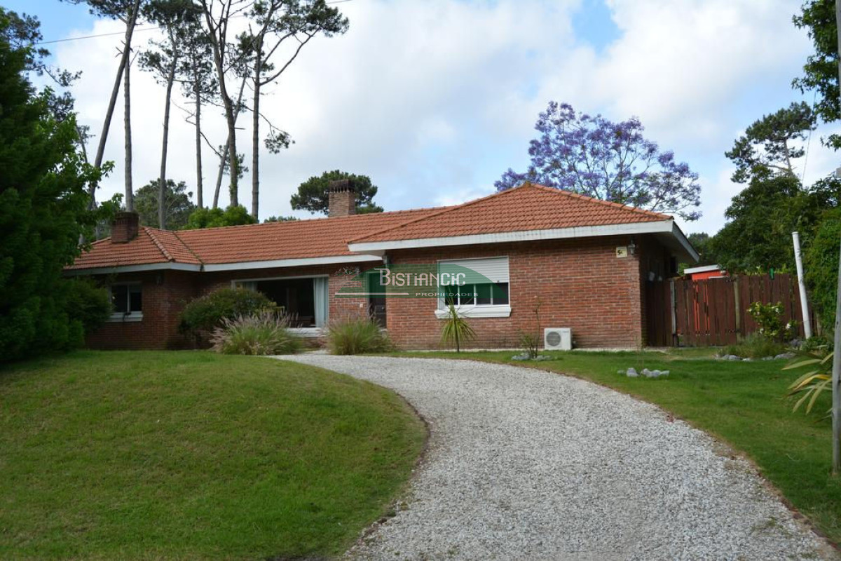Casa ID.2584 - San Rafael 4 dorm 3 baños quincenas Enero 6500