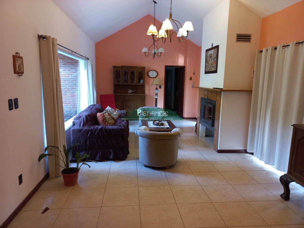 Casa ID.2584 - San Rafael 4 dorm 3 baños quincenas Enero 6500