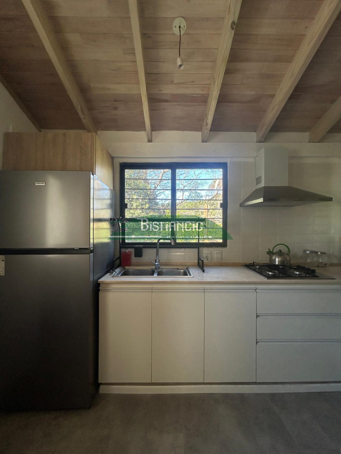 Casa ID.2991 - Rincón del Indio, moderno chalé de 3 dorm 3 baños, terraza con parrilla, super integrado al bosque. Diseño y practicidad en un lugar para disfrutar. 