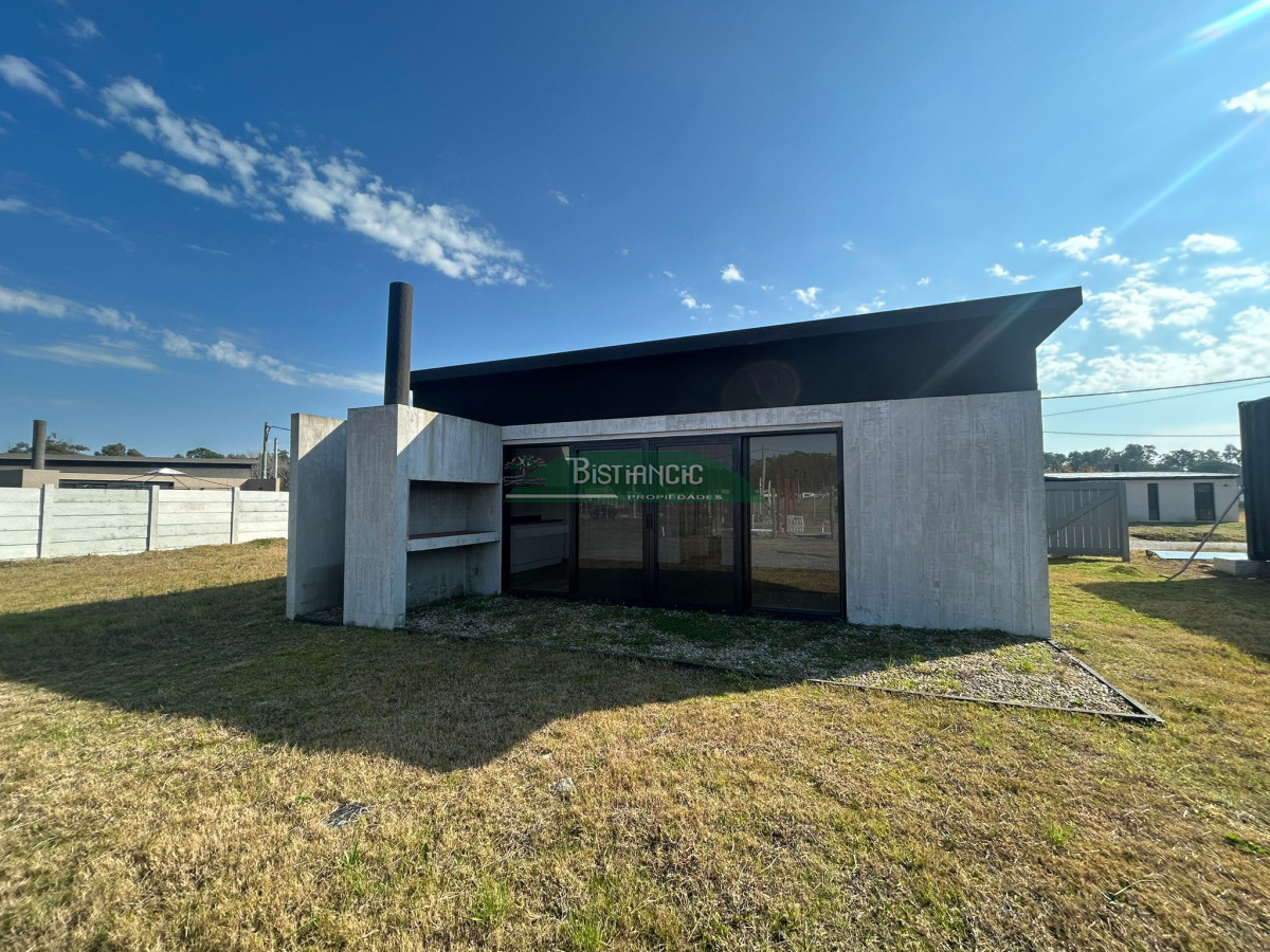 Casa ID.2978 - Casa a estrenar en venta, fraccionamiento Miradores. 2 dorm. 