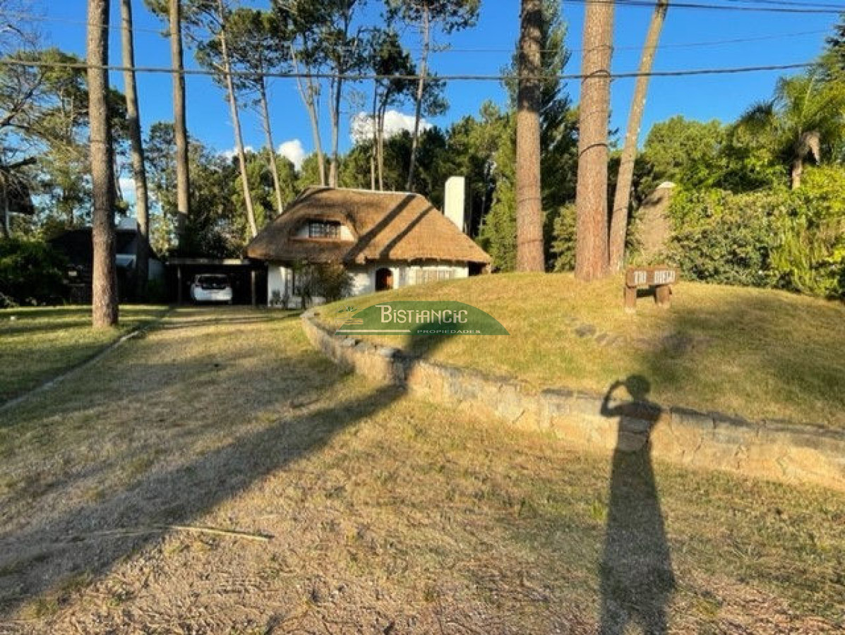 Casa ID.816 - ALQUILER Pinares, Pda 35 de la mansa, 3 dorm 2 baños. 2da quincena Diciembre del 14 al 29  US$ 18000
