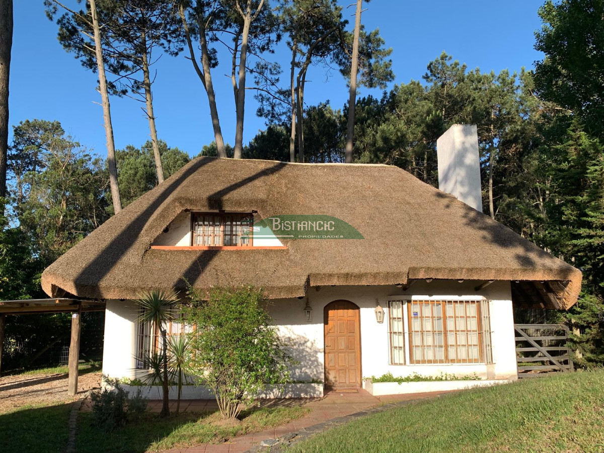 Casa ID.816 - ALQUILER Pinares, Pda 35 de la mansa, 3 dorm 2 baños. 2da quincena Diciembre del 14 al 29  US$ 18000