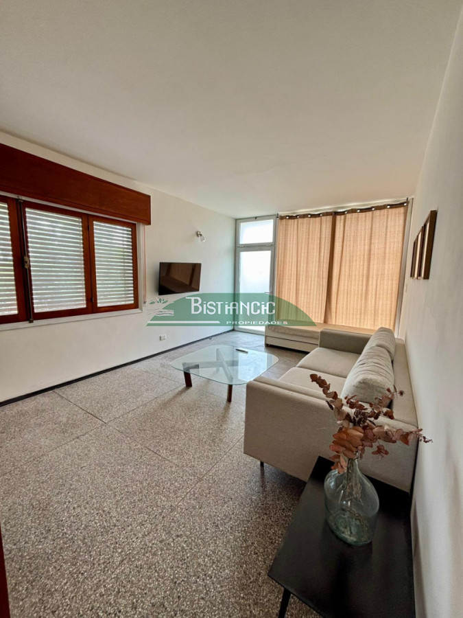 Casa ID.3018 - Casa en alquiler de temporada con garaje y amplio patio - Iporá