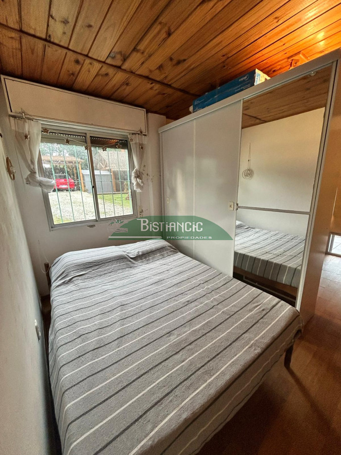 Casa ID.2941 - Pinares cerca del mar Chalé tradicional 1000m2 terreno y 350m2 construidos, 4 dorm 3 baños mas depto externo. Venta US$ 470.000