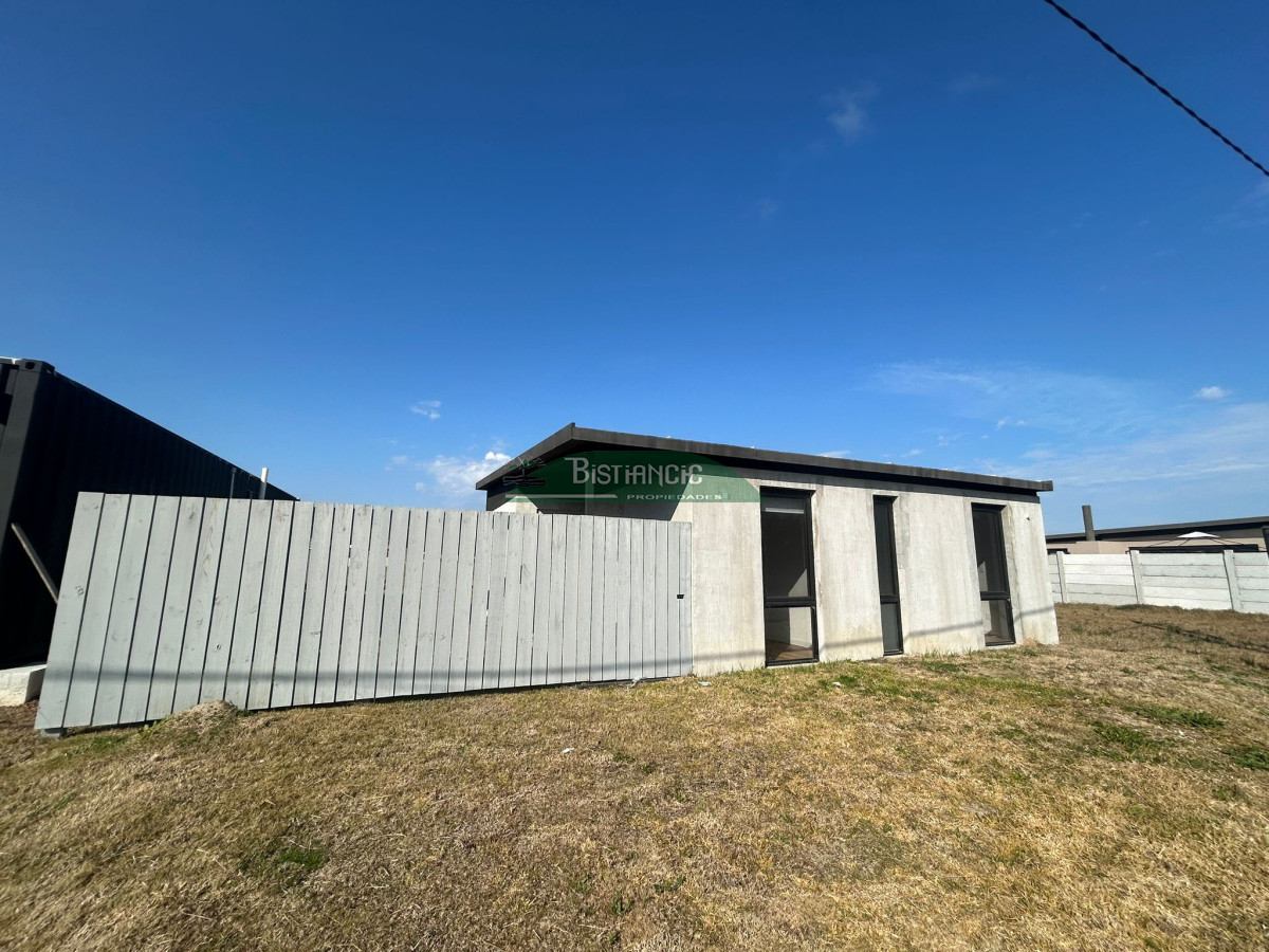 Casa ID.2978 - Casa a estrenar en venta, fraccionamiento Miradores. 2 dorm. 