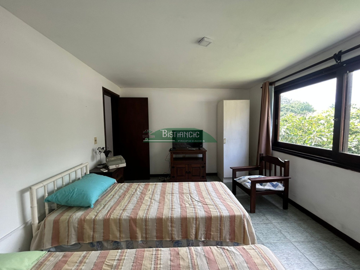 Casa ID.3030 - Alquiler de temporada o Anual - Casa en Lausana. de 3 dorm, 2 baños, con terraza , patio y estacionamiento.