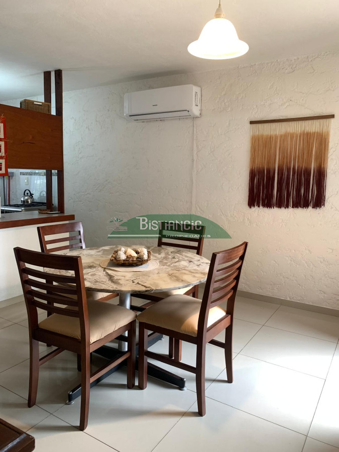 Casa ID.616 - Alquilo invernal casa 2 dorm, 1 baño, estufa y aire acond, cochera y parrillero. $24.000