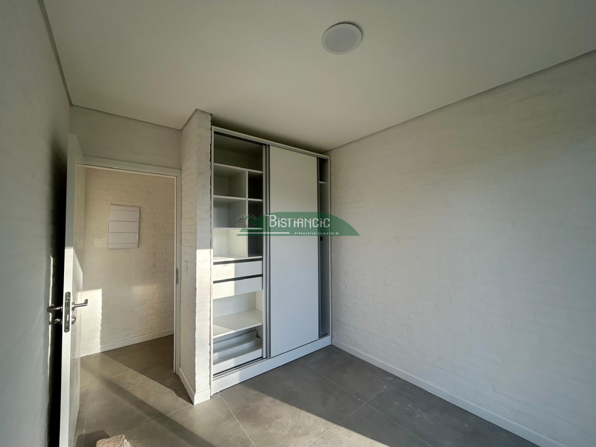 Casa ID.2958 - Casa a estrenar en Pinares , 3 dorm, 2 baños ( 1 en suite), salida con parrillero y pergola. 