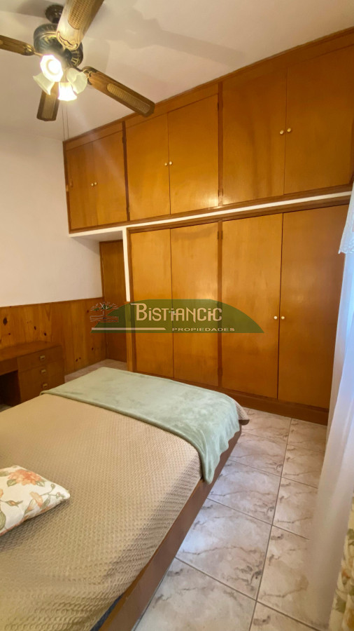 Casa ID.2952 - Casa en Maldonado, 3 dorm 2 baños , nueva con 2 deptos alquilados (buena renta). Todo impecable. Venta US$ 220.000. 