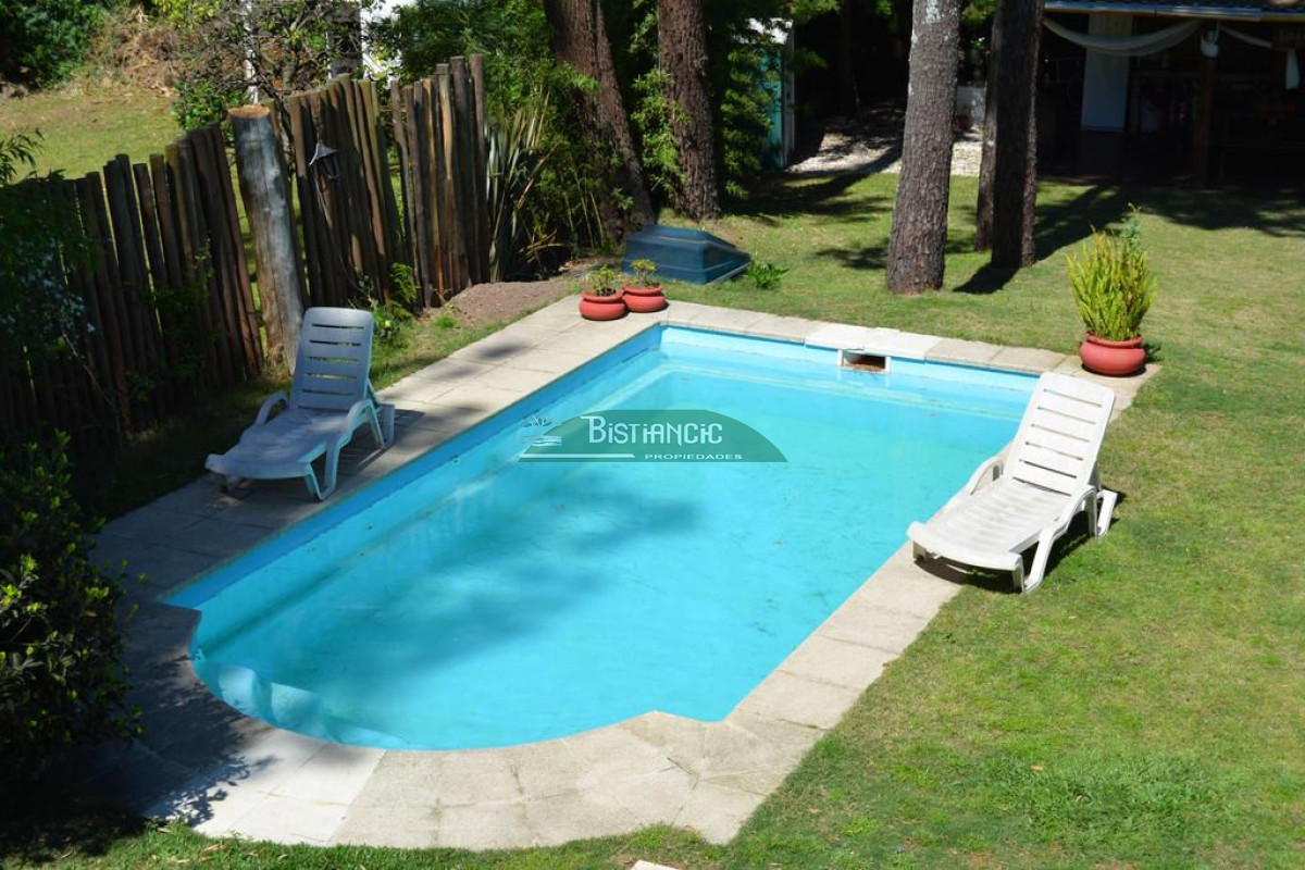 Casa ID.2470 - Comoda casa en barrio pinares