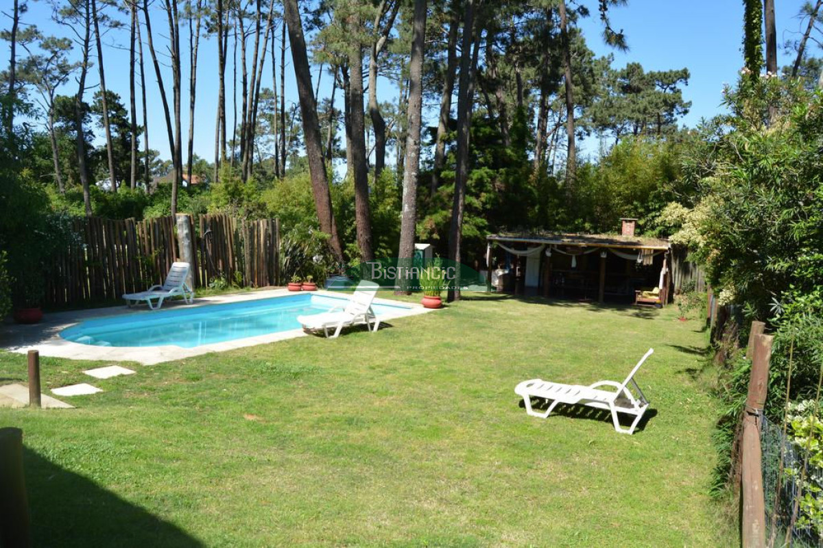 Casa ID.2470 - Comoda casa en barrio pinares