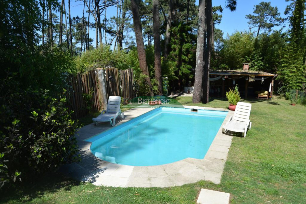 Casa ID.2470 - Comoda casa en barrio pinares