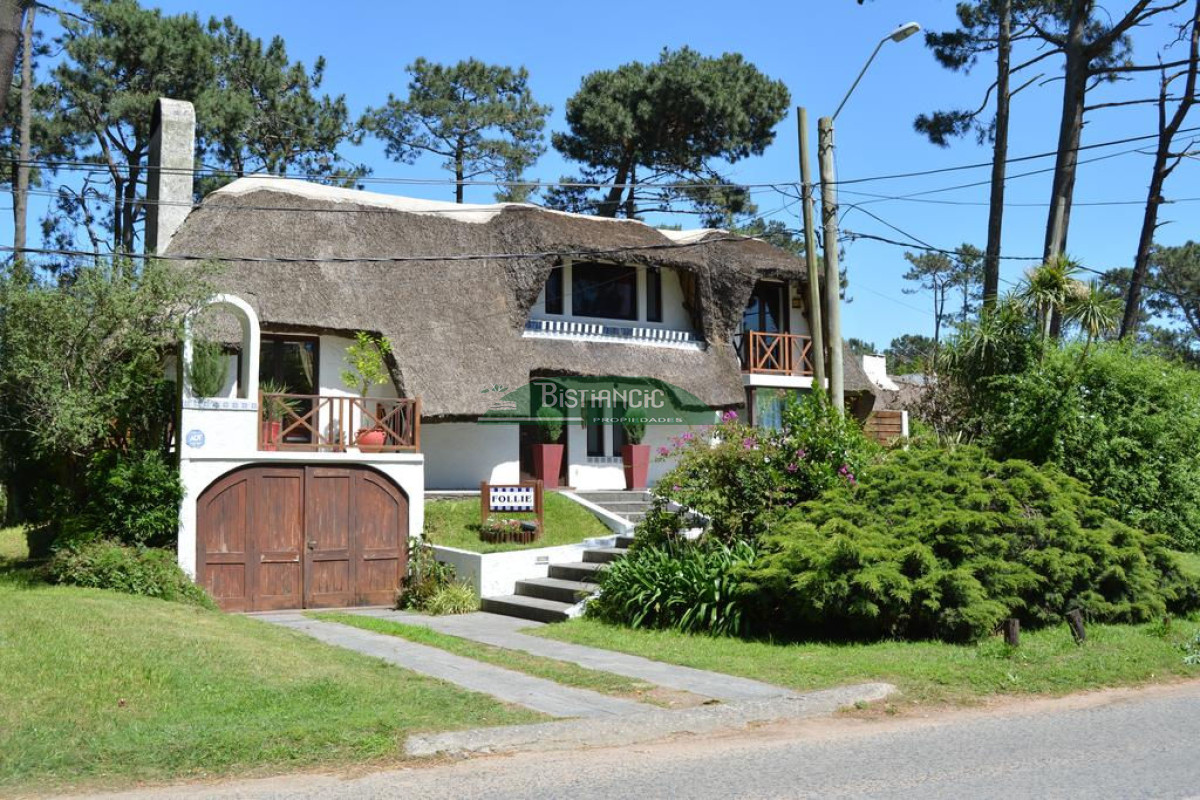 Casa ID.2470 - Comoda casa en barrio pinares