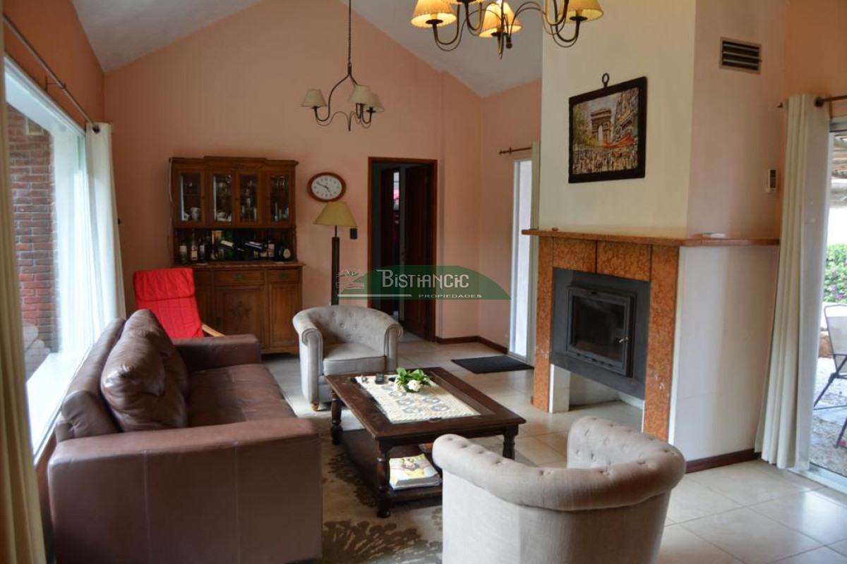 Casa ID.2584 - San Rafael 4 dorm 3 baños quincenas Enero 6500