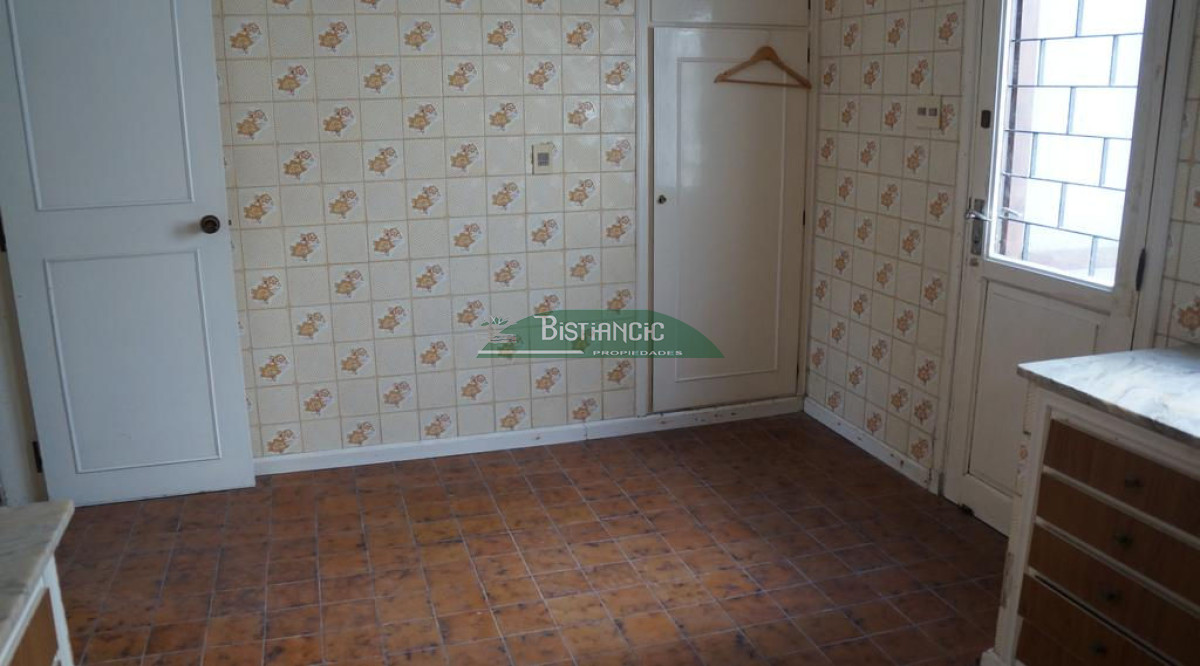 Casa ID.2685 - Casa en alquiler anual en el centro de Maldonado.