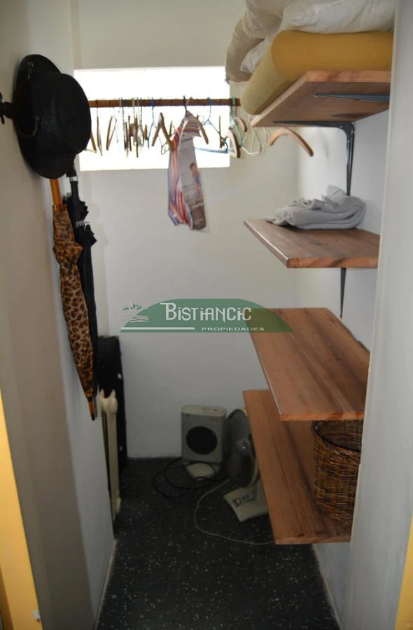 Casa ID.2703 - Chalé en Las Delicias , próximo al mar, 3 dorm 2 baños, tejas y ladrillos. Venta US$ 310.000