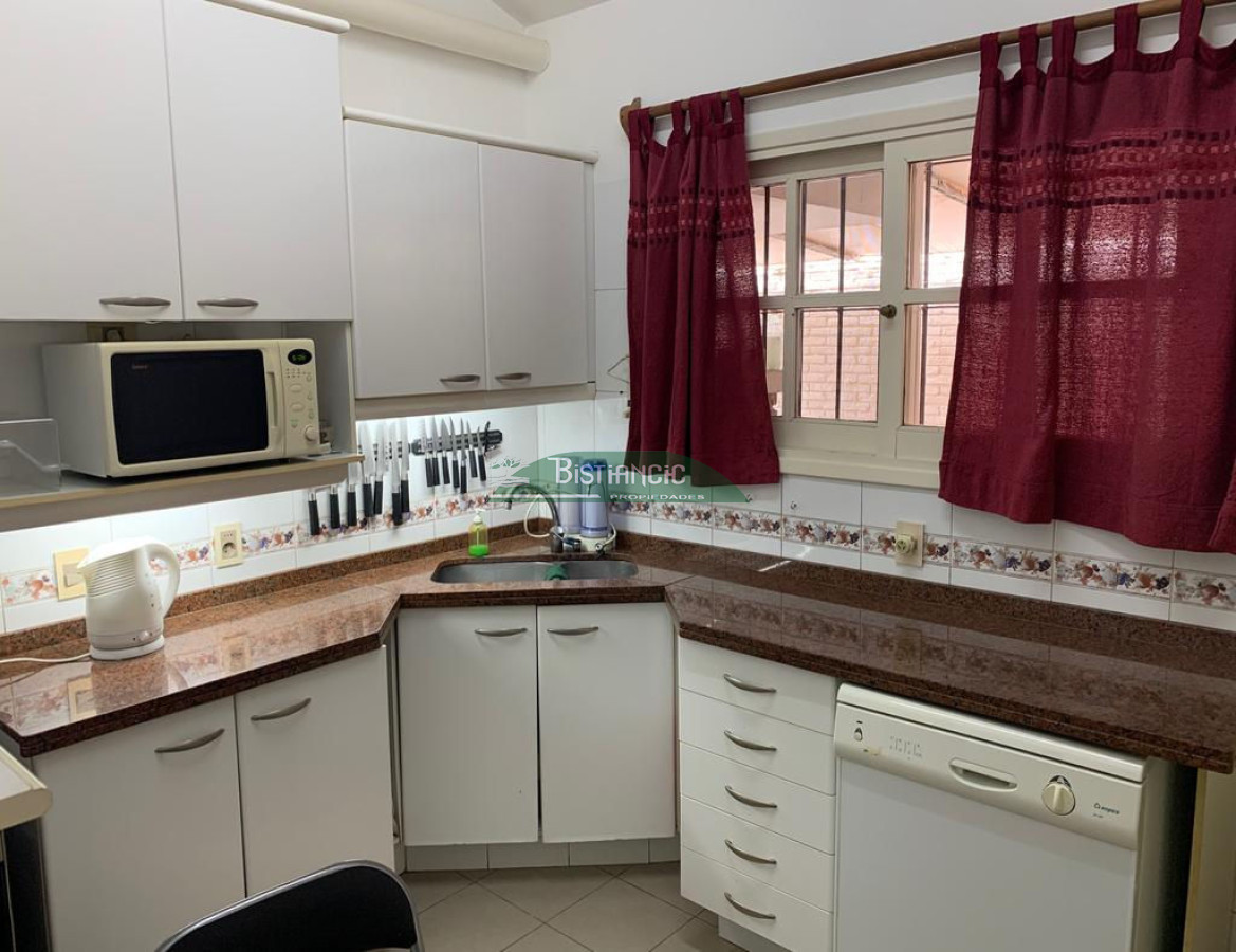 Casa ID.2741 - Chalé 3 dorm 2 bañ serv , barbacoa cerca mar Enero