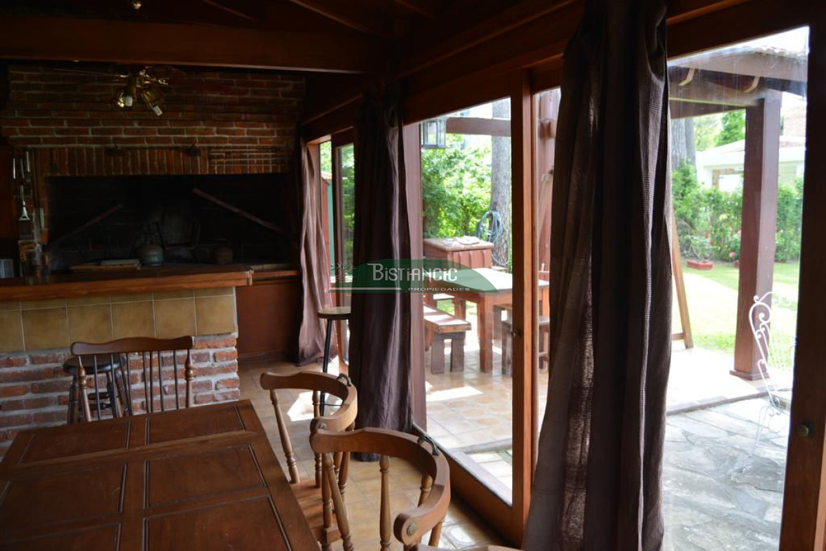 Casa ID.2741 - Chalé 3 dorm 2 bañ serv , barbacoa cerca mar Enero