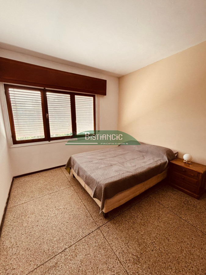 Casa ID.3018 - Casa en alquiler de temporada con garaje y amplio patio - Iporá