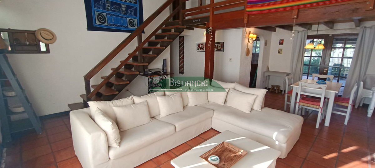 Casa ID.816 - ALQUILER TEMPORAL Casa en Pinares, Pda 35 de la mansa, 3 dorm 2 baños. Disponible del 2 al 15  US$ 2500
