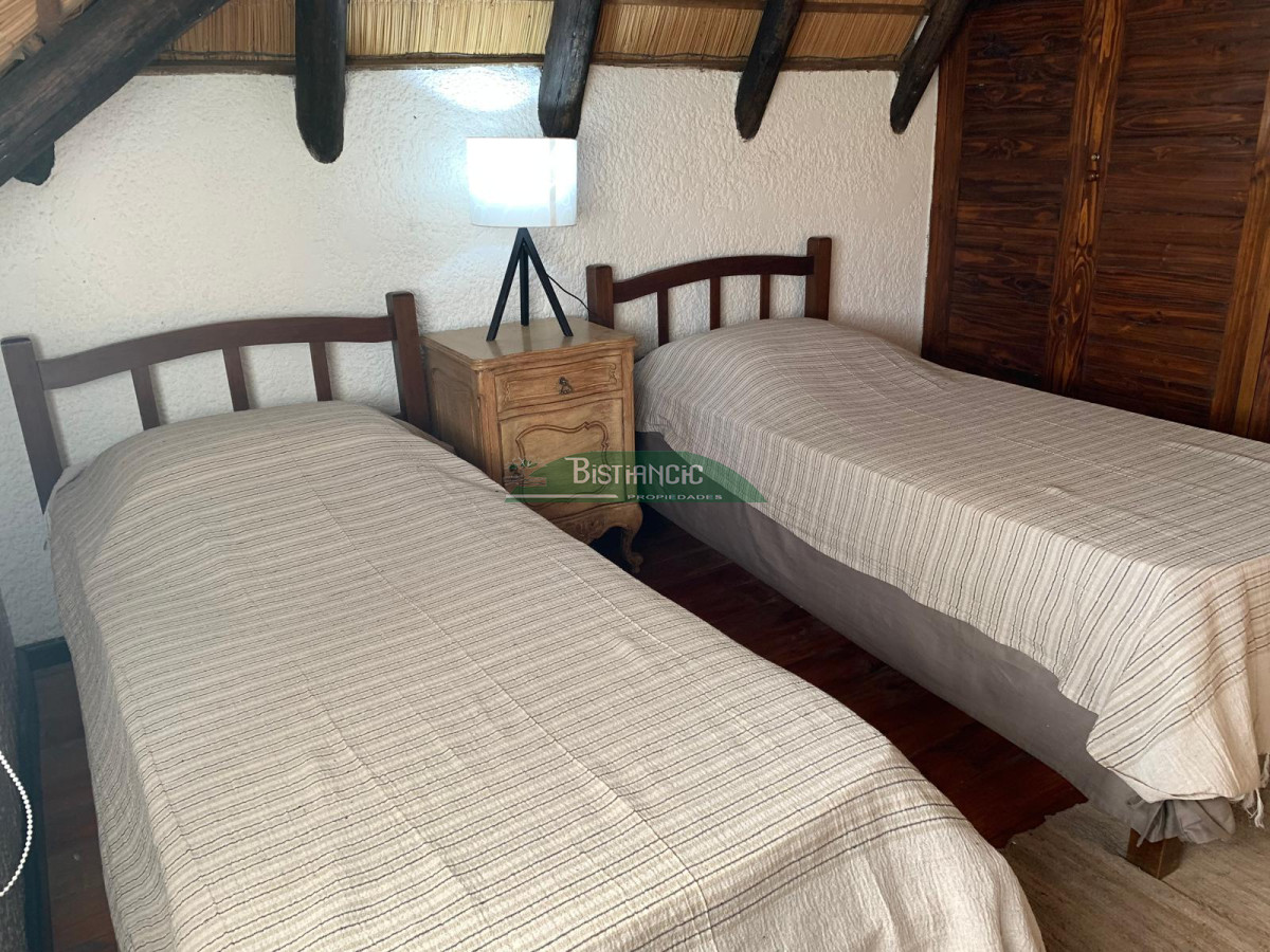 Casa ID.816 - ALQUILER TEMPORAL Casa en Pinares, Pda 35 de la mansa, 3 dorm 2 baños. Disponible del 2 al 15  US$ 2500