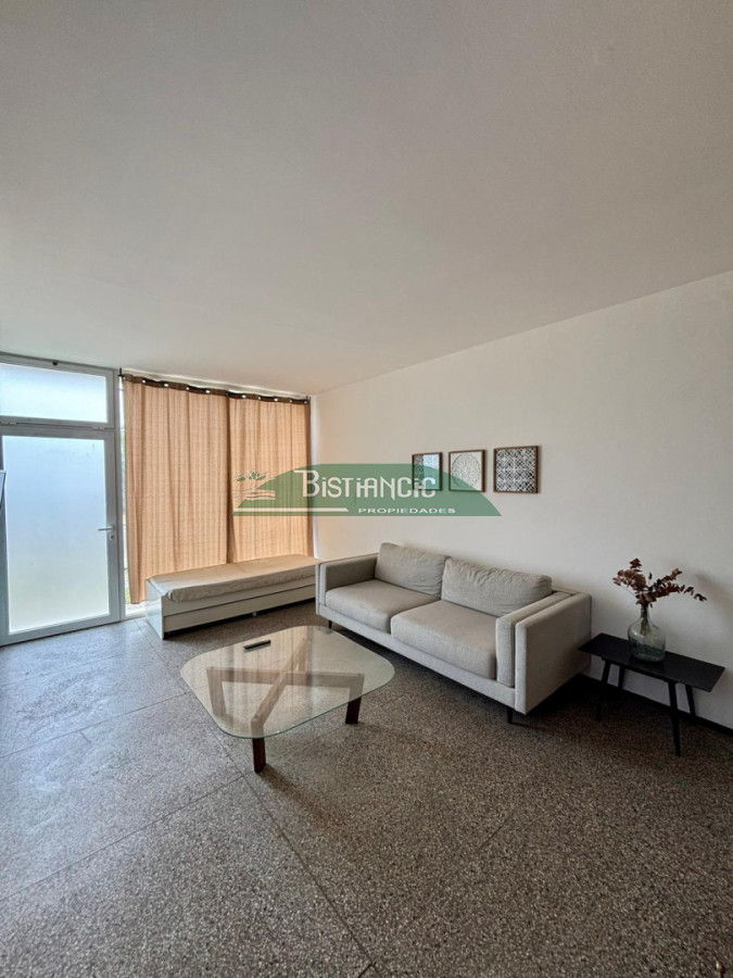 Casa ID.3018 - Casa en alquiler de temporada con garaje y amplio patio - Iporá