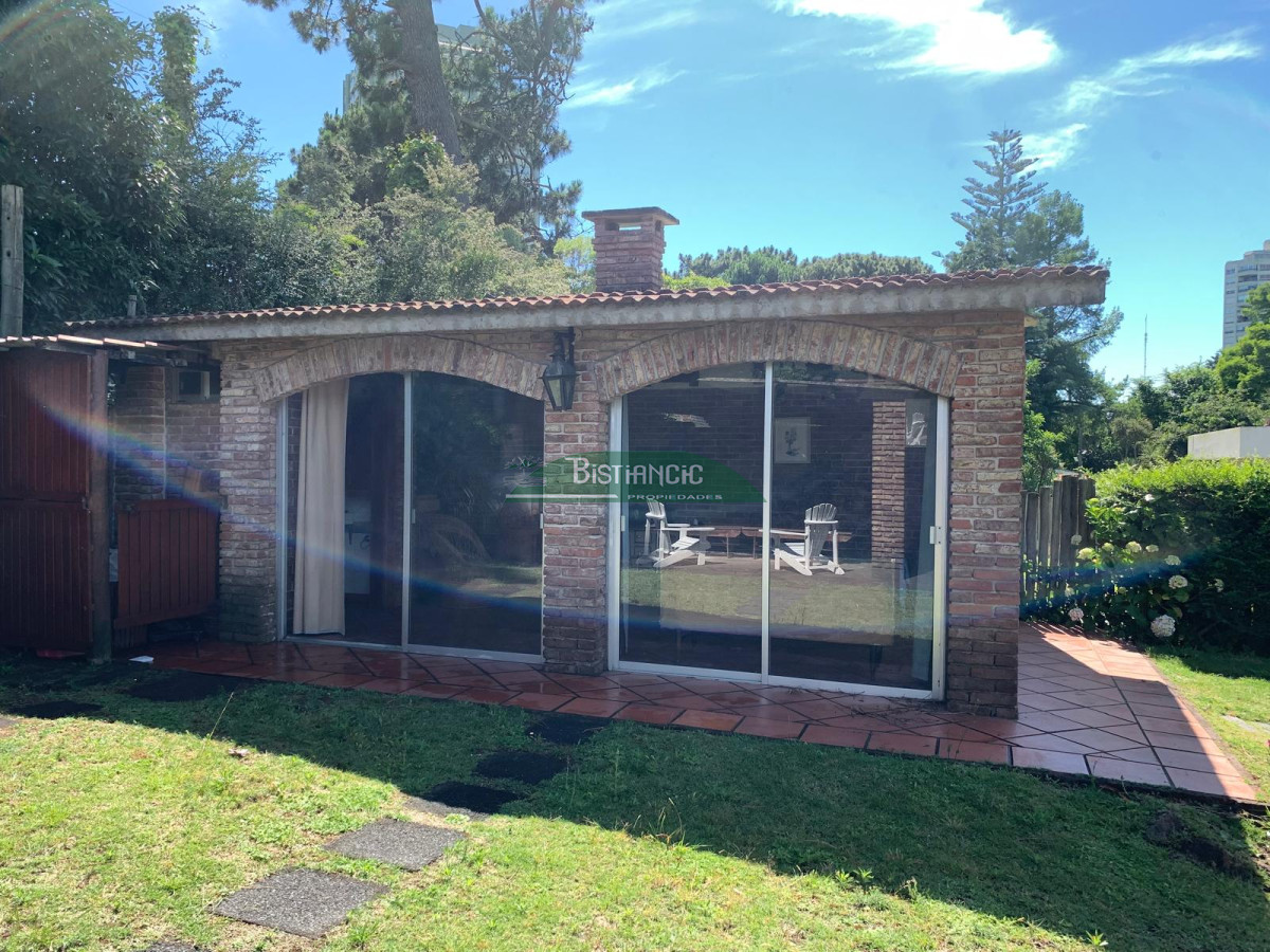 Casa ID.2927 - Alquiler de temporada, Casa de 3 dormitorios + 1 de servicio.  Con gran barbacoa