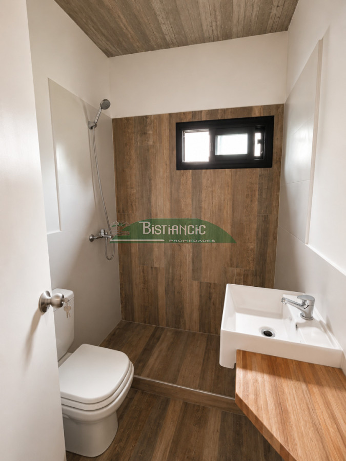 Casa ID.2275 - Casa a estrenar en barrio privado, construcción tradicional, 2 dorm 2 baños 310 m2 de terreno  